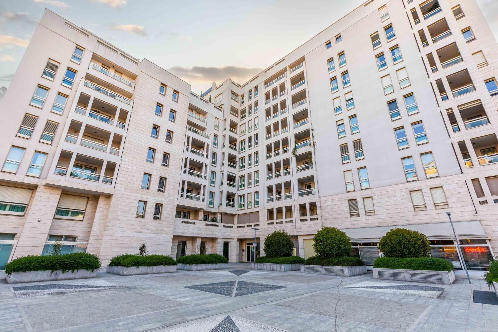 Luxury Apartment - Free Private - Parking Maestri Campionesi 16 Mailand Exterior foto